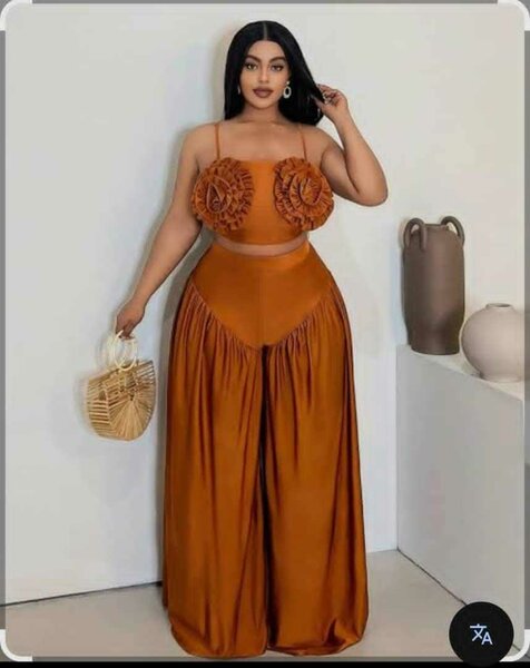 Ensemble chic en satin