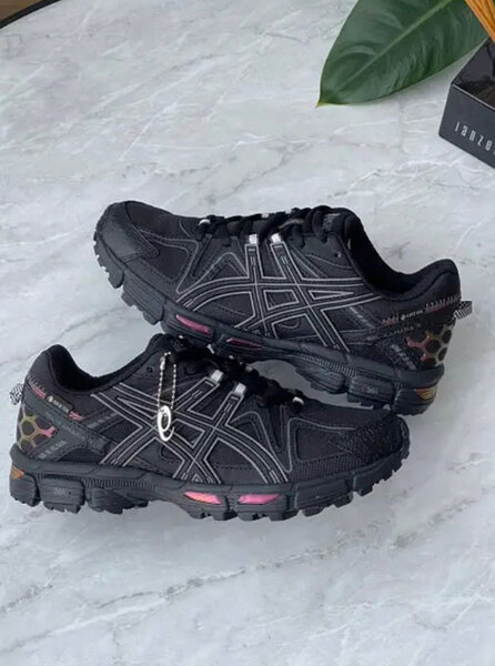 Chaussures de course noires