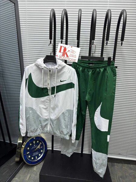 Ensemble de sport vert et blan