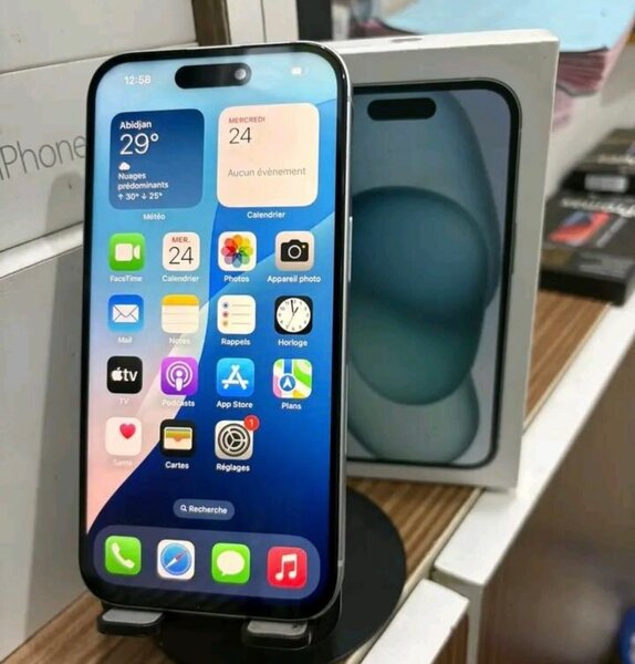 iPhone 15 simple 128Go