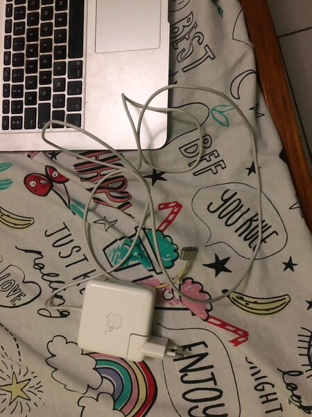 Apple MacBook Charger