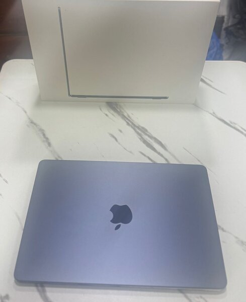 MACBOOK AIR M4 2025