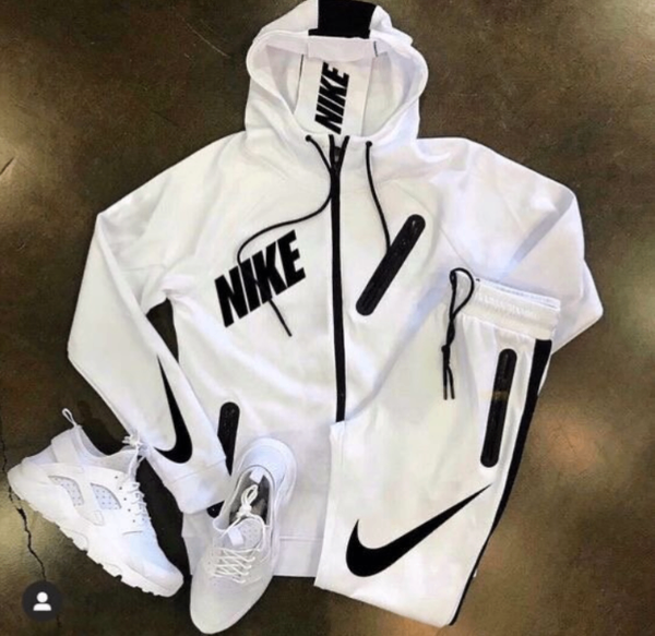 Ensemble survêtement Nike blanc