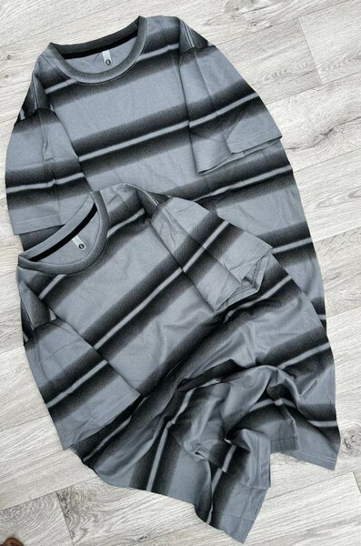 T-shirt rayé décontractée