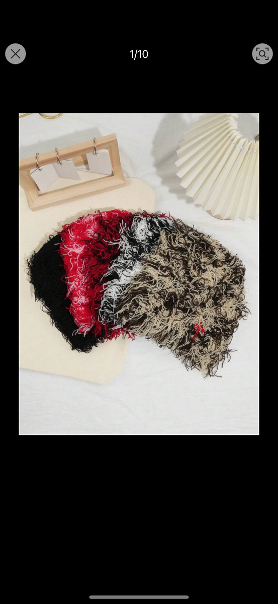 Bonnet chic en laine bouclée