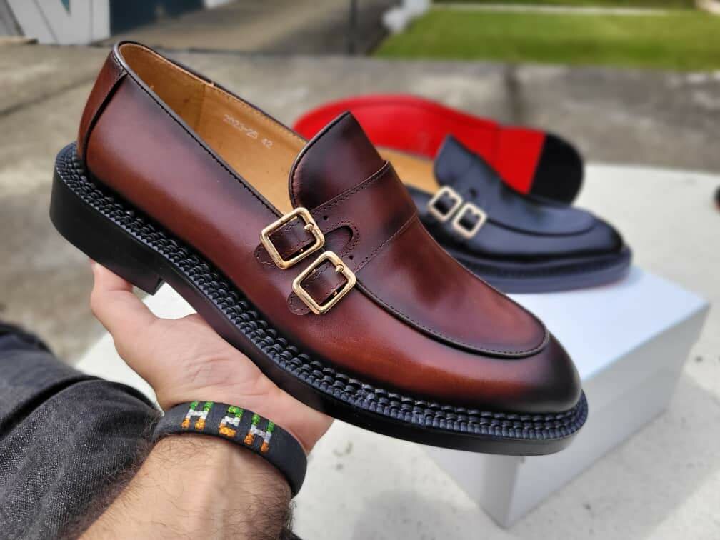 Chaussures habillées en cuir élégantes