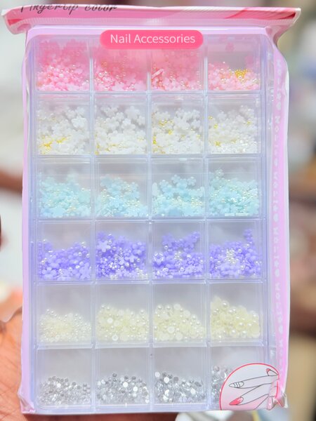 Kit accessoires ongles colorés