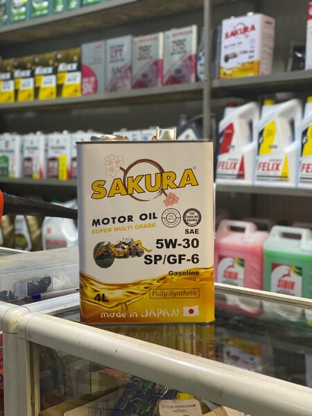 Sakura motor oil 5w-30