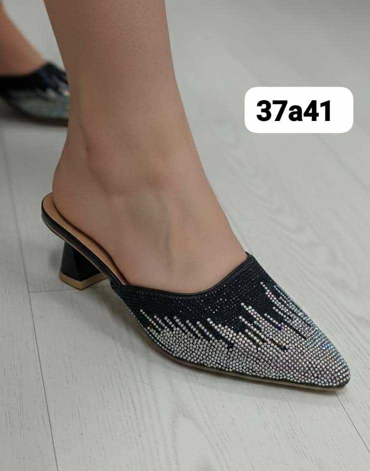 Mules élégantes à strass