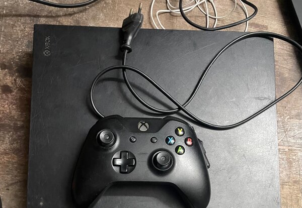 Xbox One X