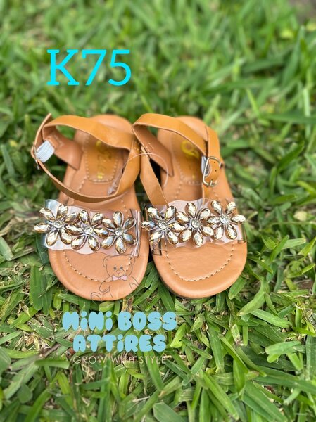 Girls sandals
