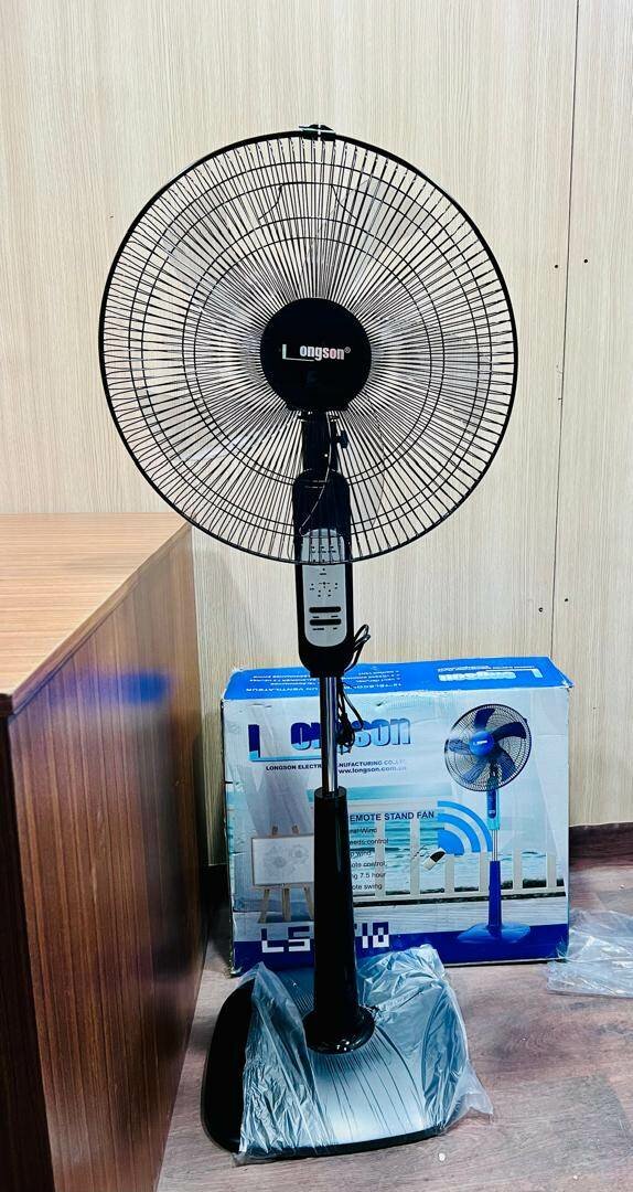 Ventilateur sur pied réglable