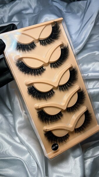 Faux Cils Volume Intense