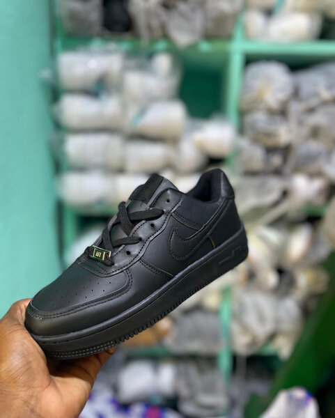 Baskets noires classiques