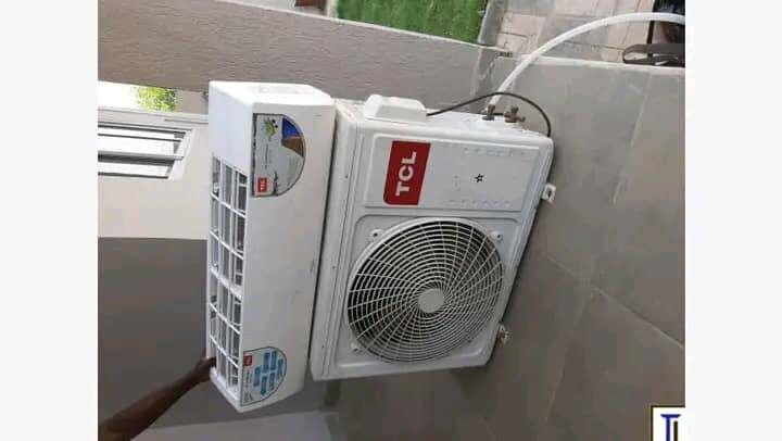 2.5HP TCL AIR CONDITIONER