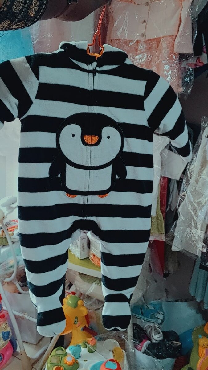 Combinaison bébé pingouin