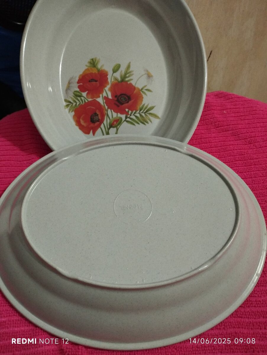 Assiettes en mélamine florales