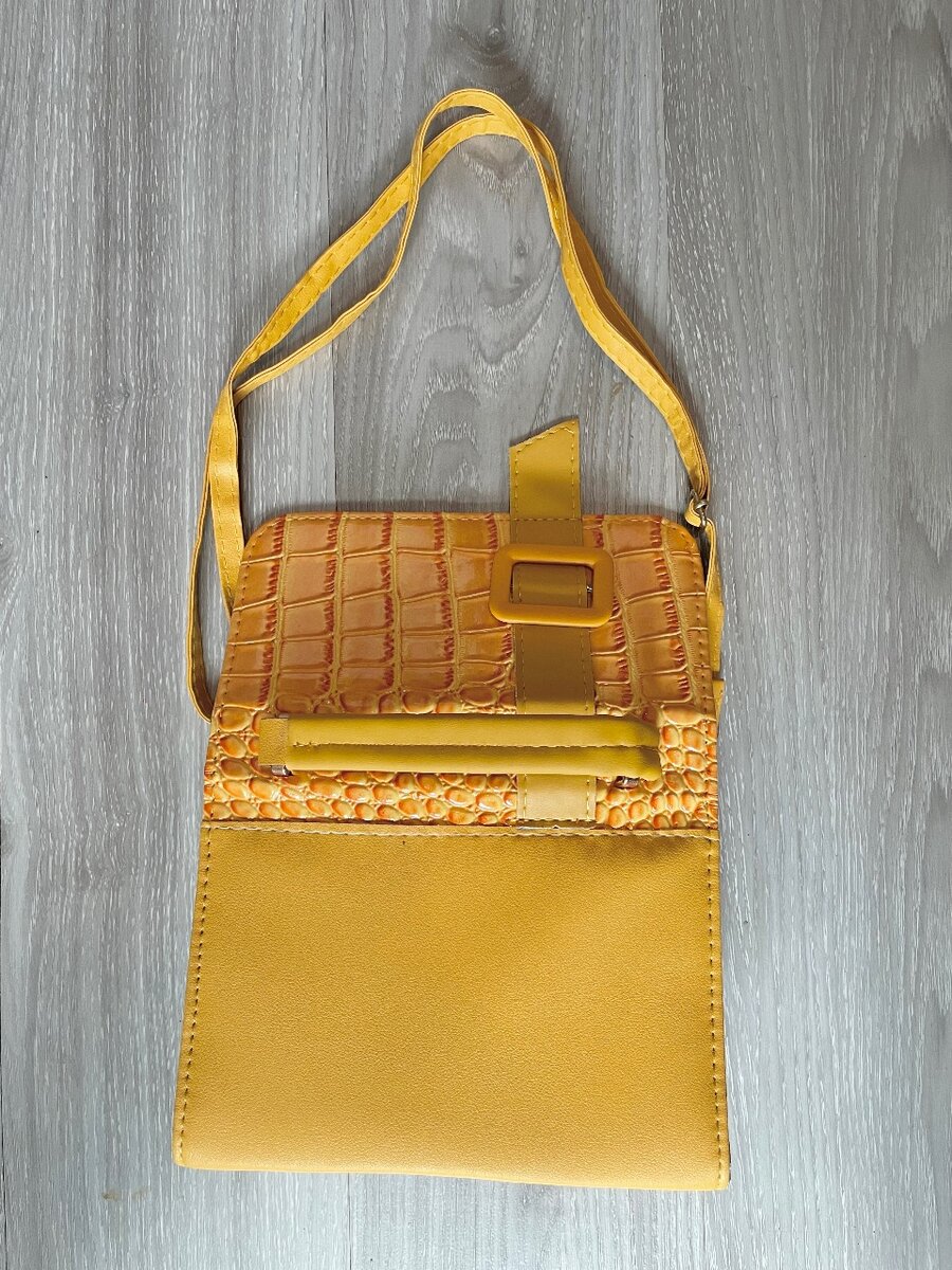Ladies hand/Shoulder bags