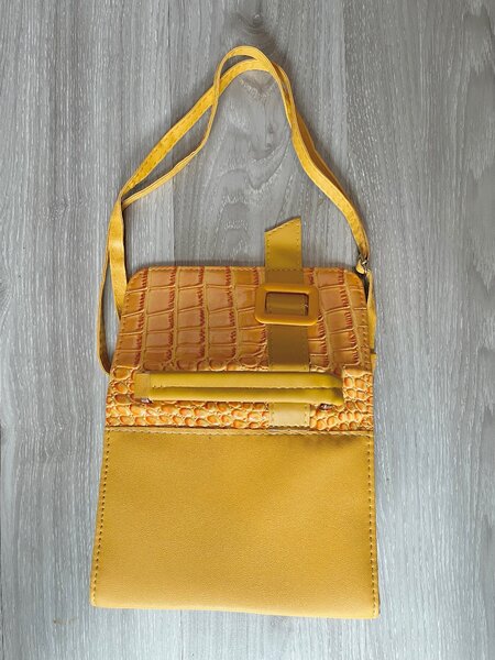 Ladies hand/Shoulder bags