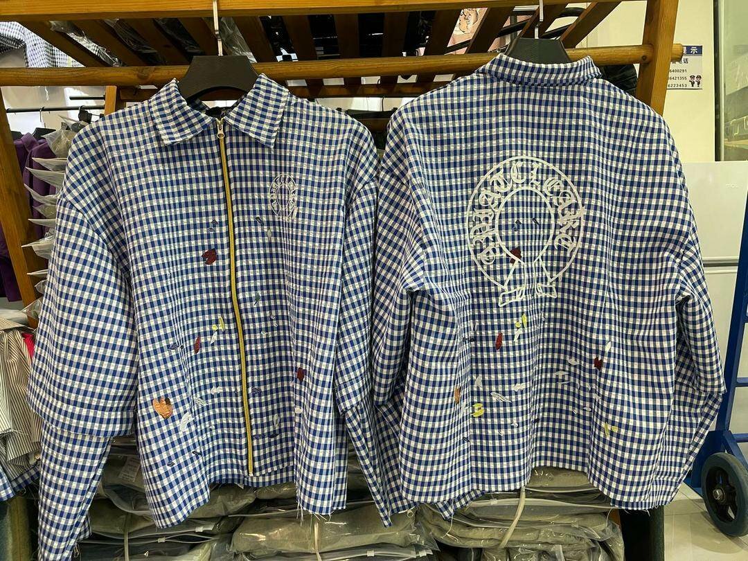 Vestes à motifs urbains