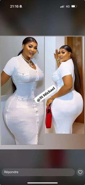 Robe moulante blanche élégante