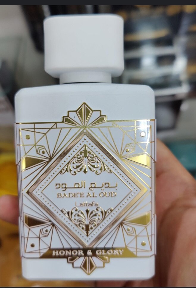 Bade'e Al Oud Honor & Glory by Lattafa Perfumes