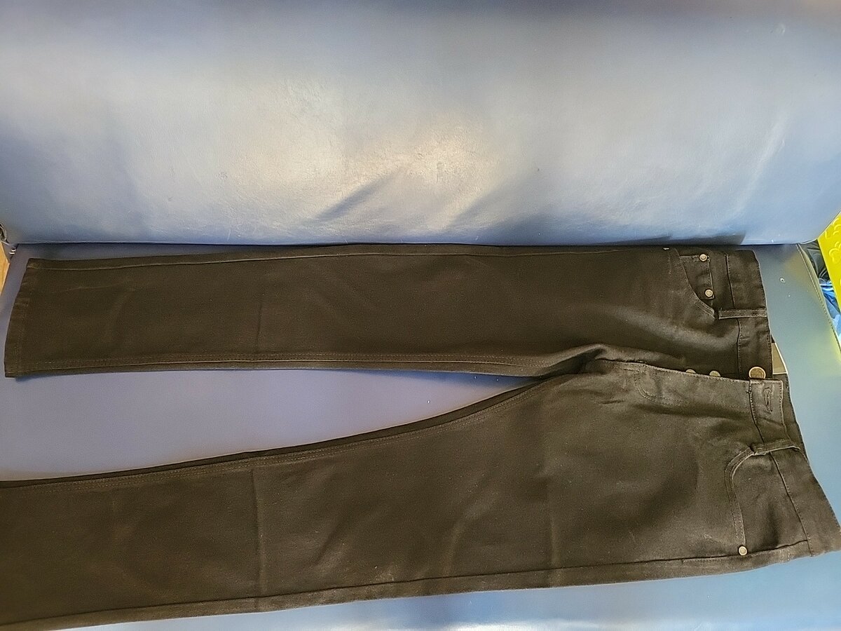 Jeans noires élégantes pour hommes