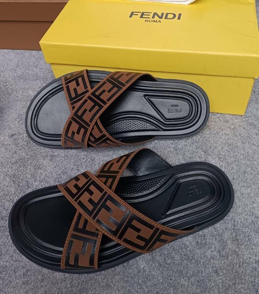 Sandales Fendi Homme