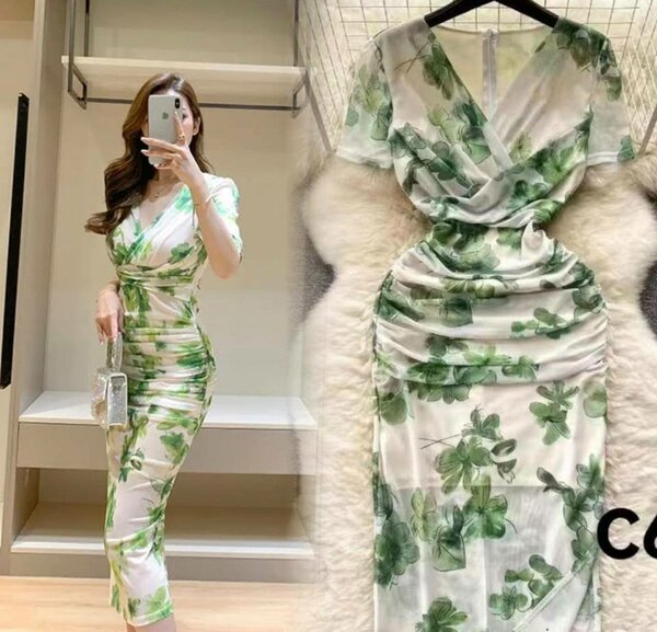 Robe élégante à motifs floraux