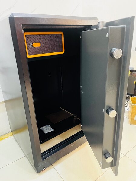 Safe Locker Fireproof Heavy Duty 110kg 2.5ft Height