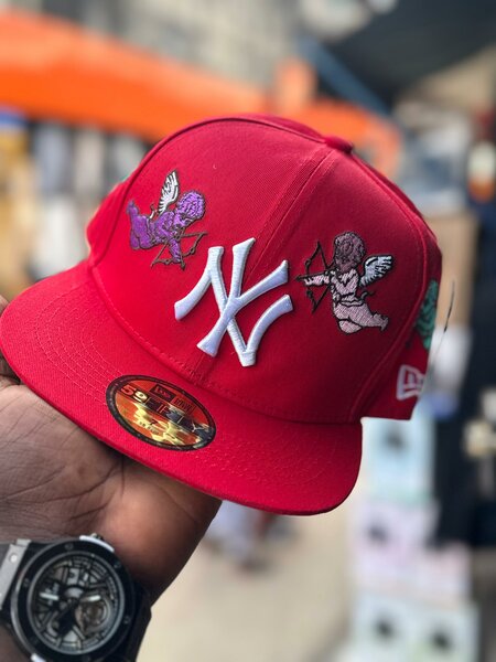 Casquette rouge tendance