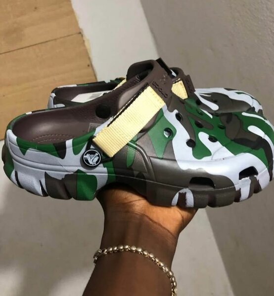 Sabots Crocs imprimés tendance