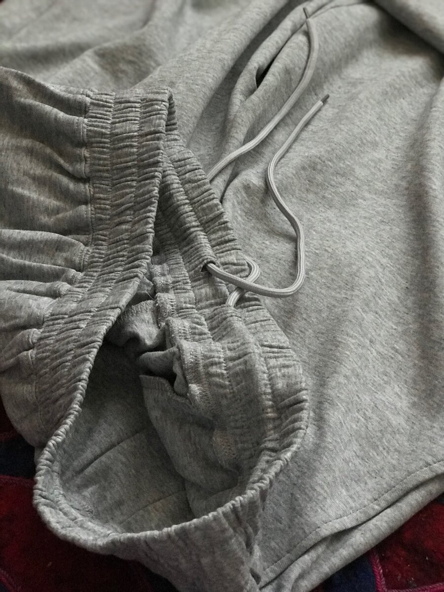 Серые базовые брюки без начеса