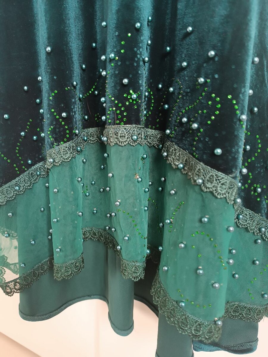 Велюровое платье