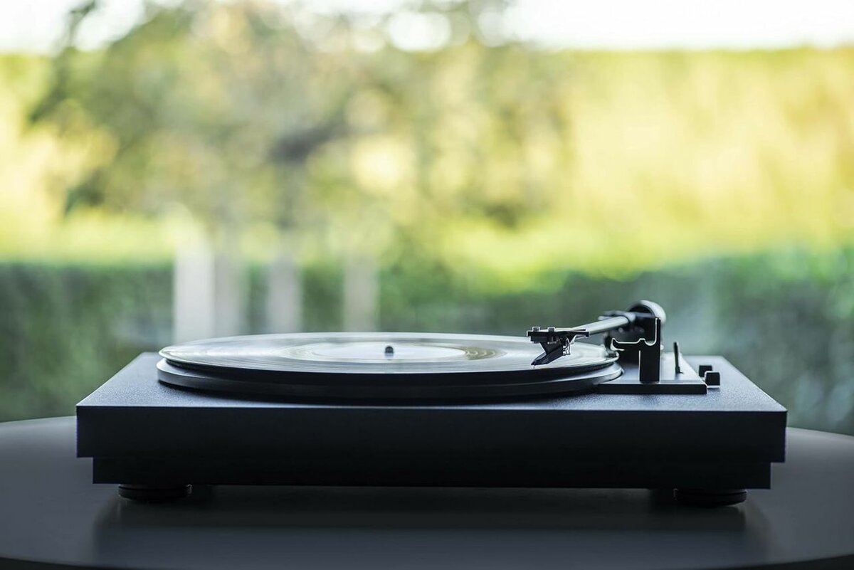 Project A1 turntable