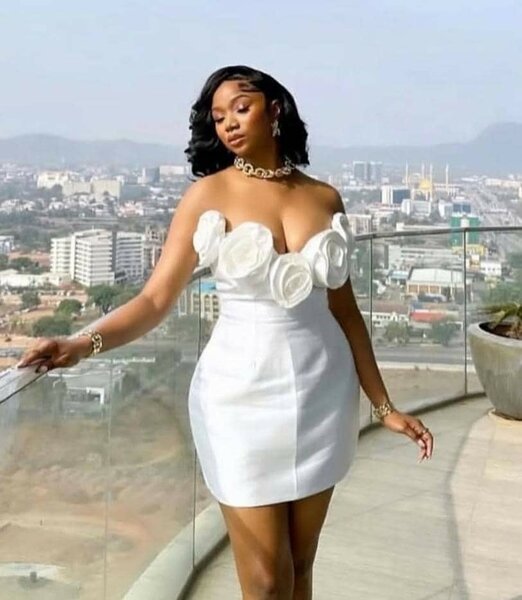 Robe blanche élégante