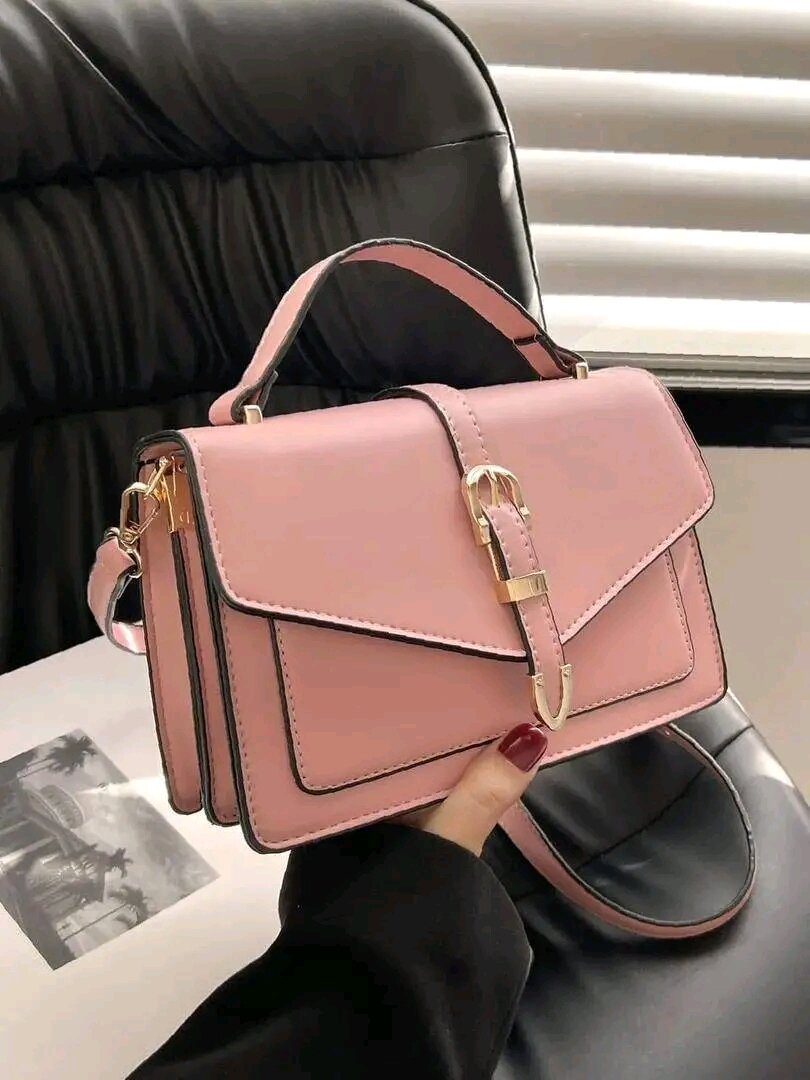 Sac à main élégant rose