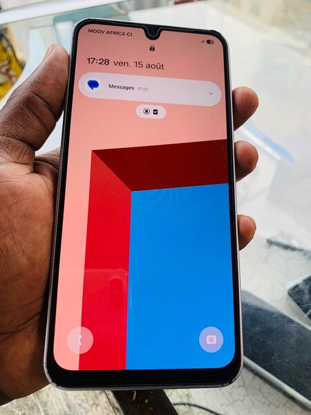 SAMSUNG F16 5G  128GIGA 4GO