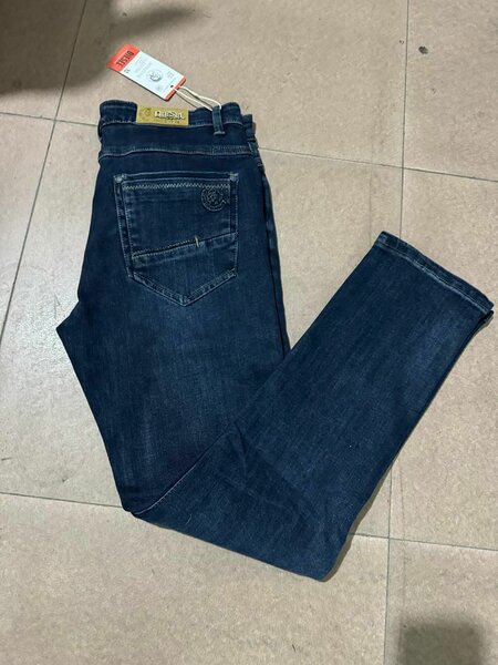 Jeans Diesel homme élégants
