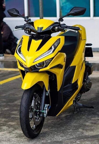 Scooter sport jaune vif