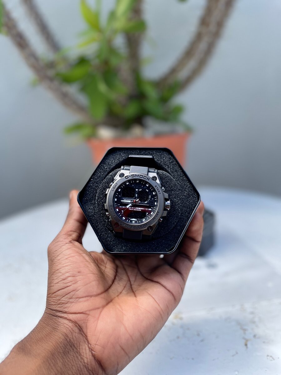 G Shock GST 8600