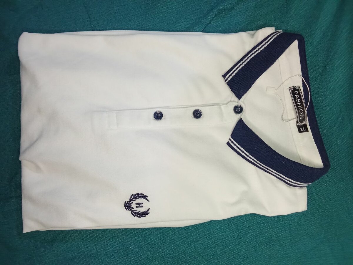 Polo blanc élégant pour hommes