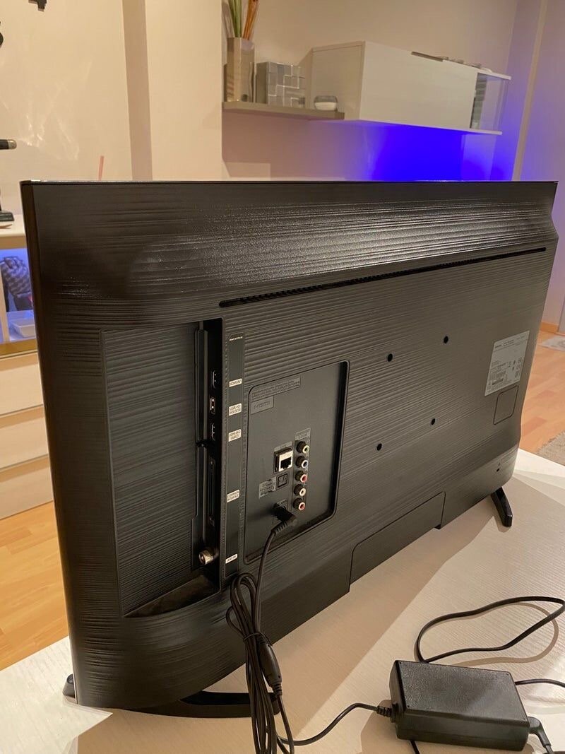 Smart TV 43'' UHD 4K