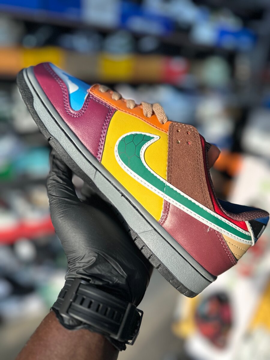 Nike SB super Mario X Louigy edition