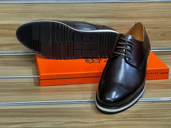 Chaussures habillées en cuir homme