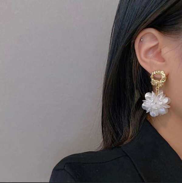 Drop crystal earrings