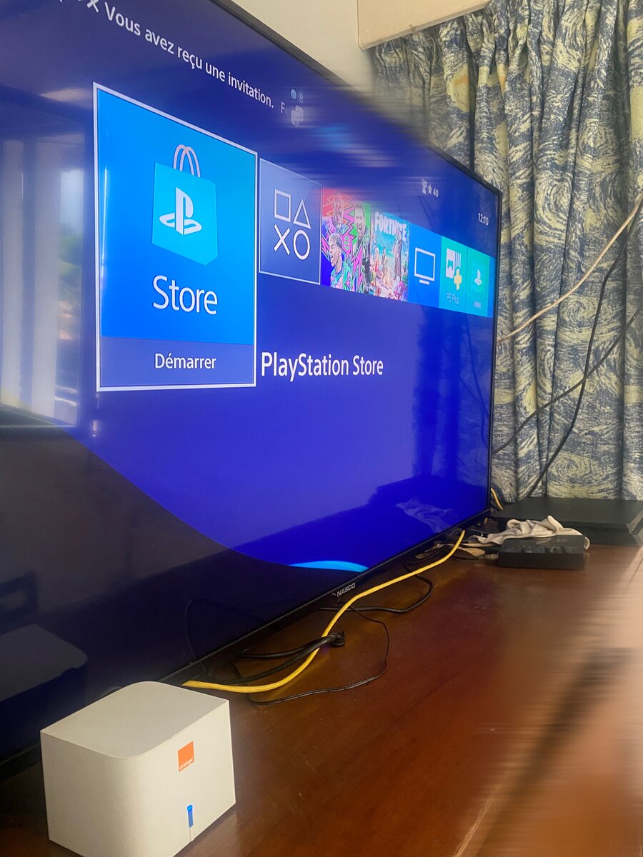 PlayStation 4 slim 1TO