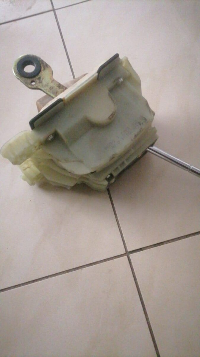 High fuel pressure pump & mercedes airbag