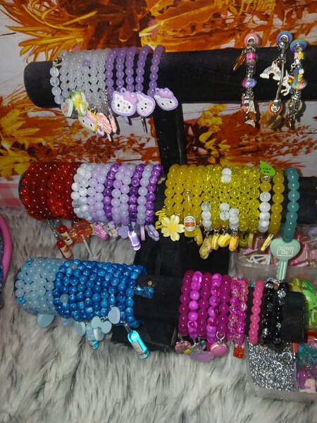 Bracelets colorés et amusants