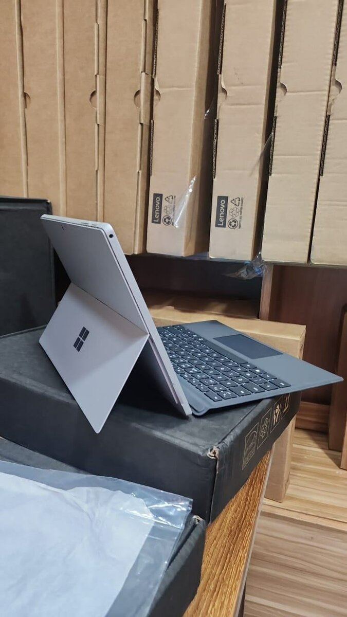 MICROSOFT SURFACE PRO 5 1796